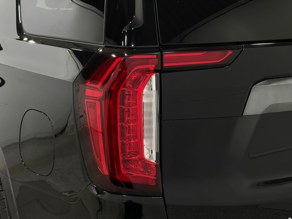2021 GMC Yukon Image 35