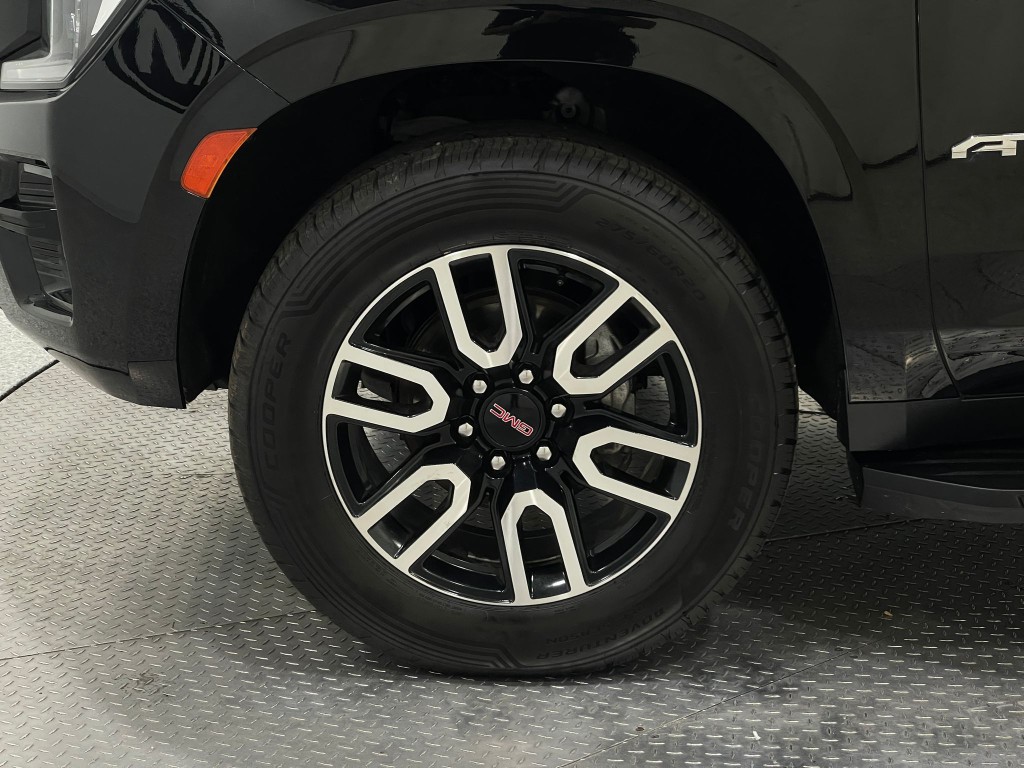 2021 GMC Yukon Image 36