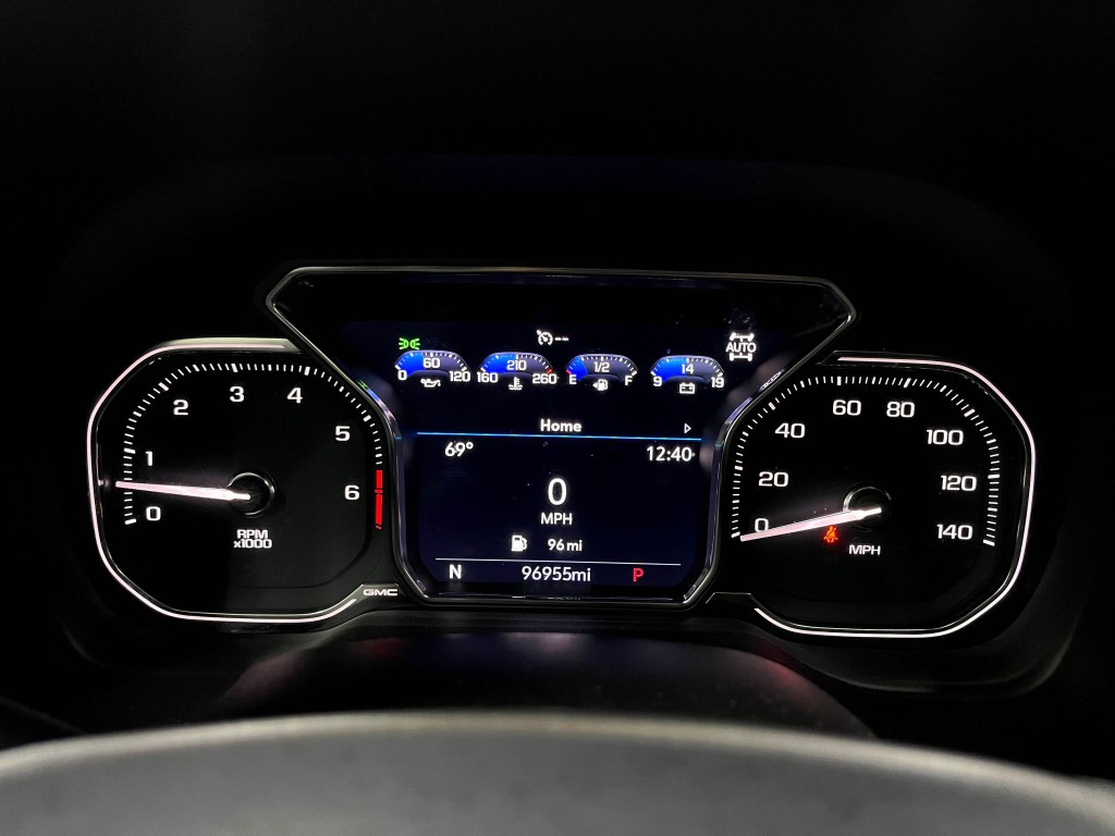 2021 GMC Yukon Image 22