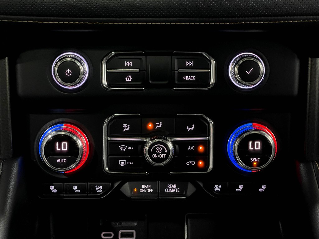 2021 GMC Yukon Image 24