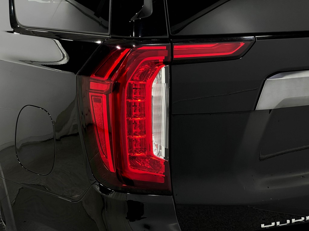 2021 GMC Yukon Image 35
