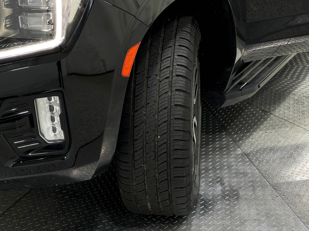 2021 GMC Yukon Image 37