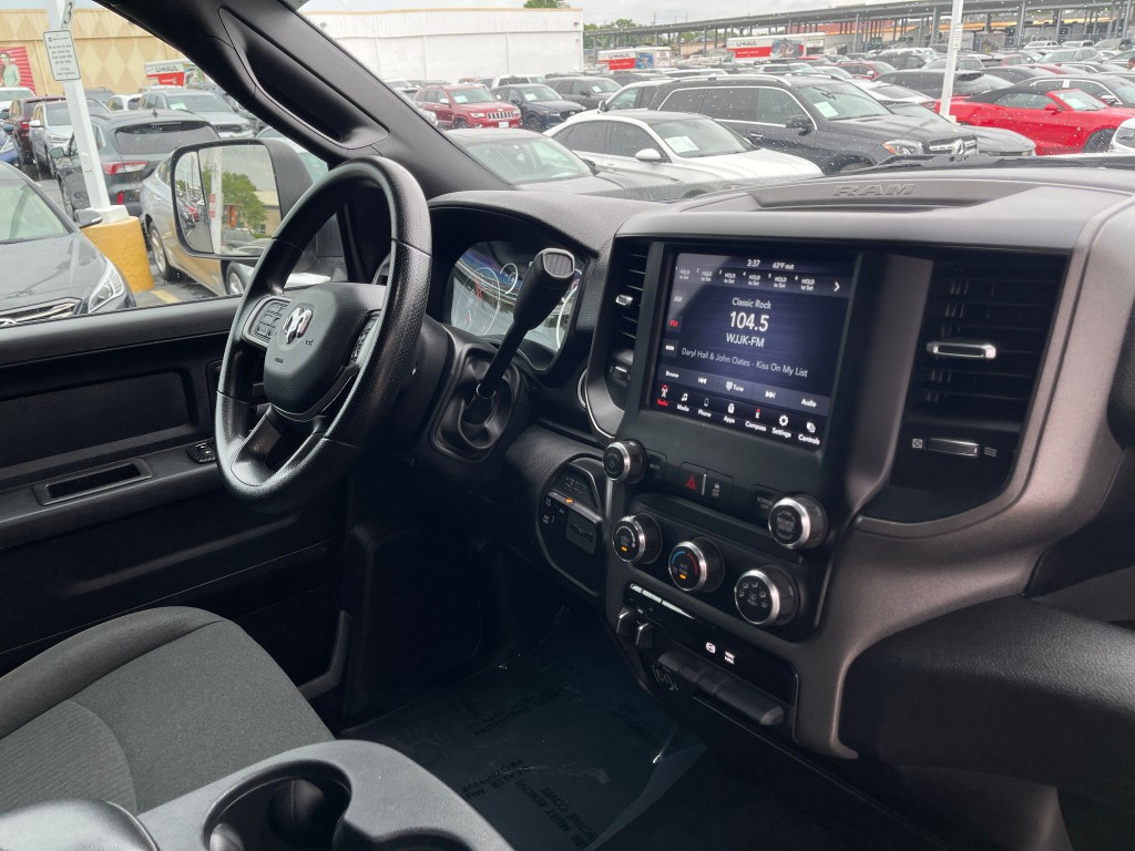 2021 RAM 2500 Image 16