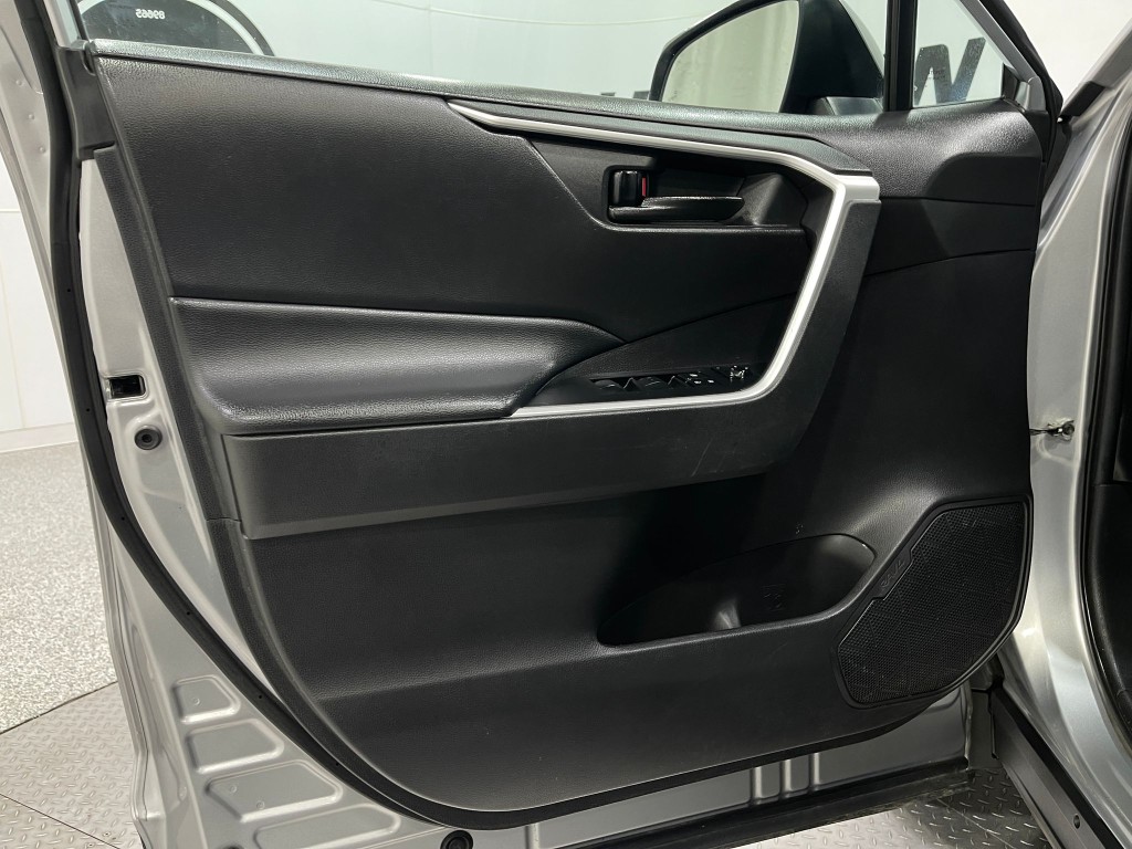 2021 Toyota Rav4 Image 13