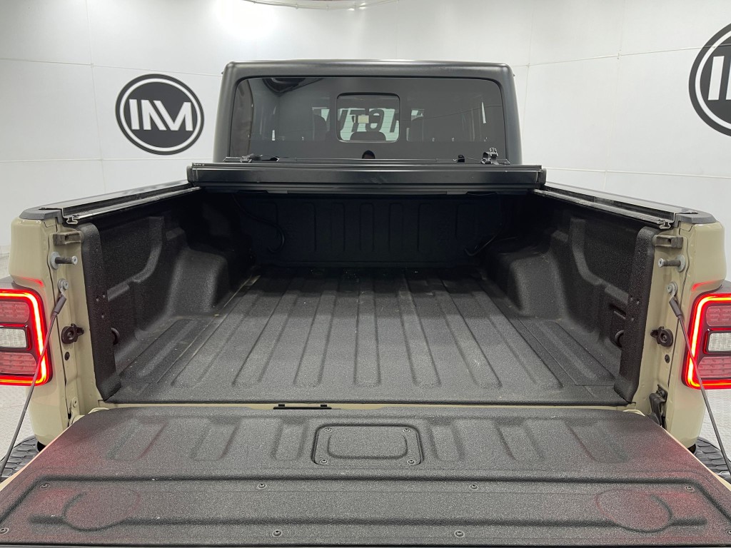 2020 Jeep Gladiator Image 24