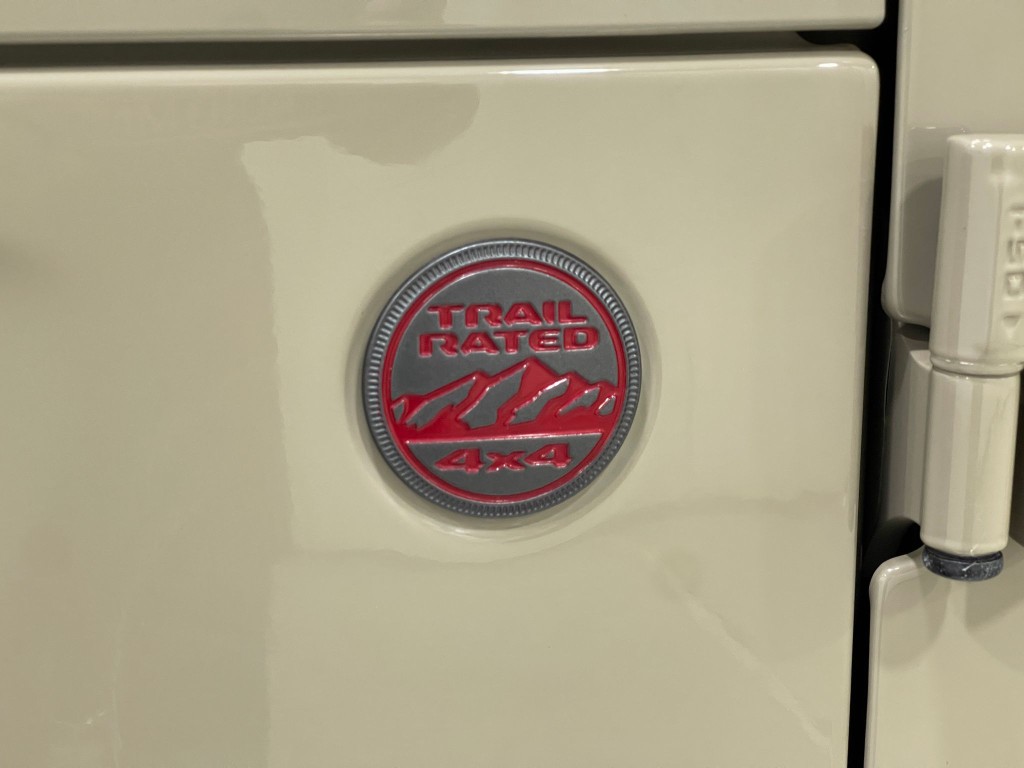 2020 Jeep Gladiator Image 38