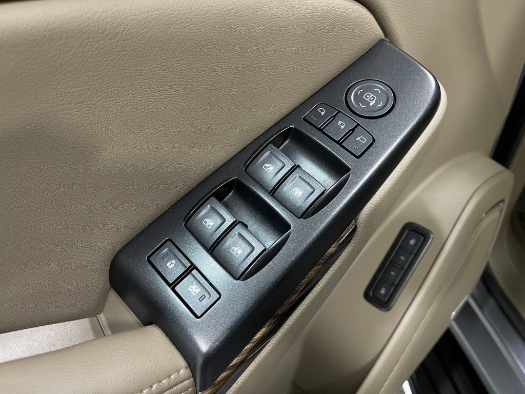 2020 GMC Yukon Image 17