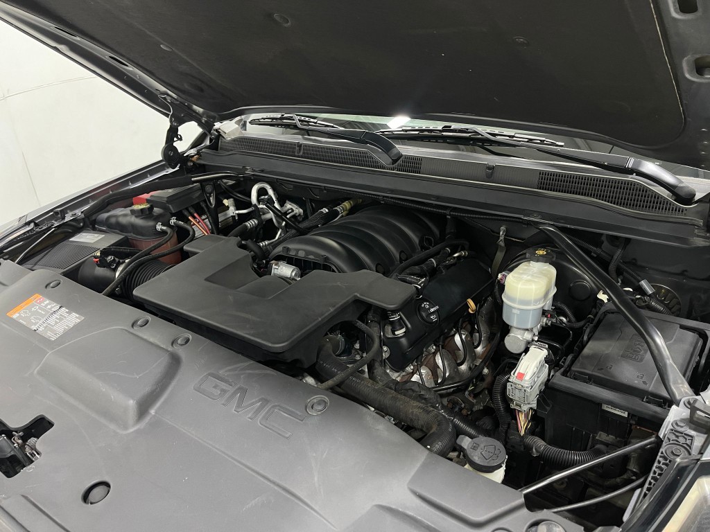 2020 GMC Yukon Image 28