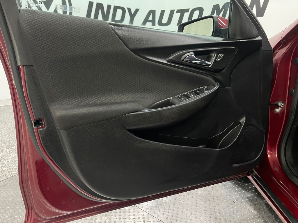 2020 Chevrolet Malibu Image 13