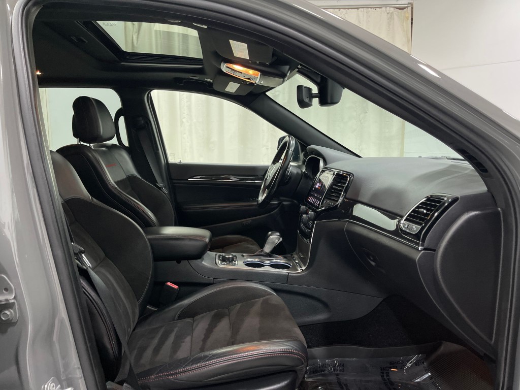 2020 Jeep Grand Cherokee Image 32