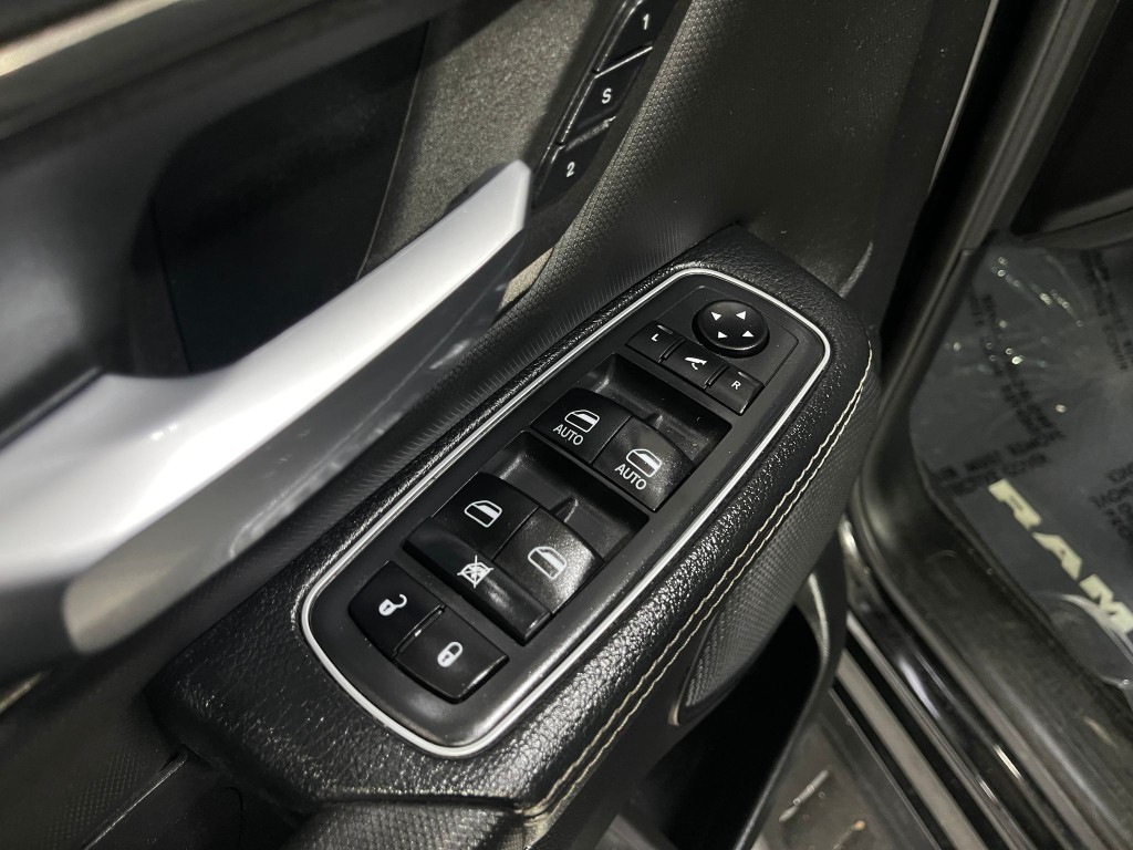 2020 RAM 1500 Image 16