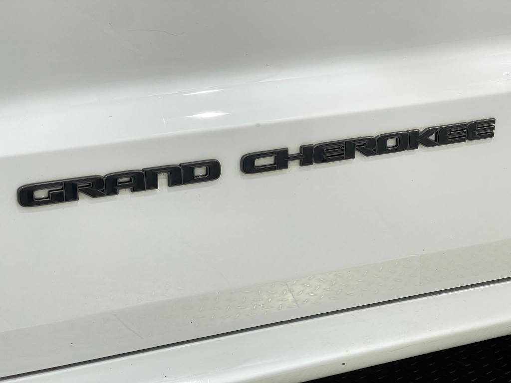 2020 Jeep Grand Cherokee Image 40