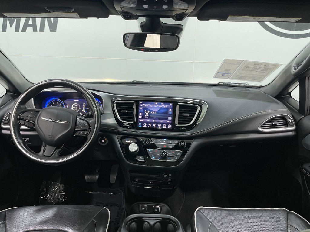2020 Chrysler Pacifica Image 20