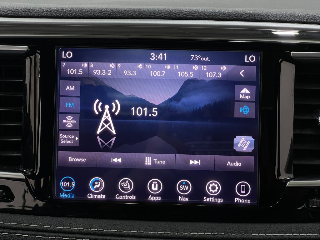 2020 Chrysler Pacifica Image 25