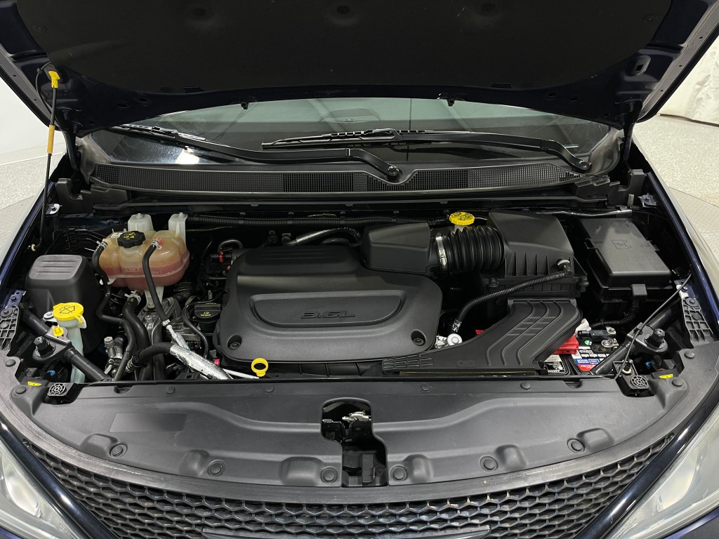 2020 Chrysler Pacifica Image 28
