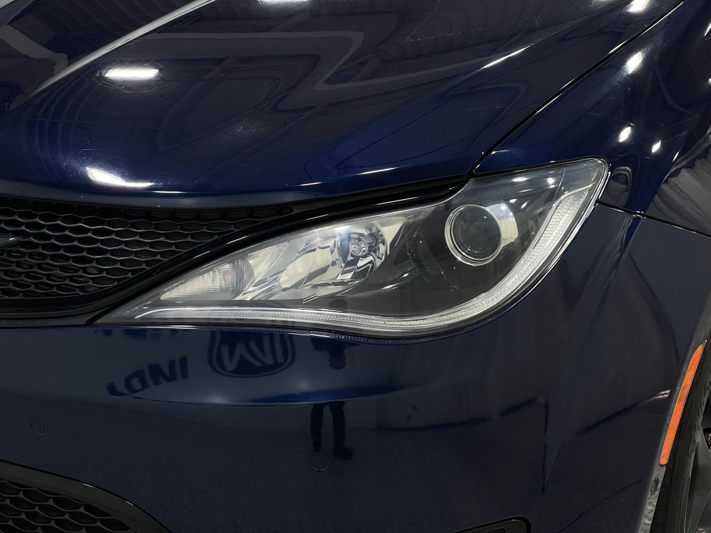 2020 Chrysler Pacifica Image 35