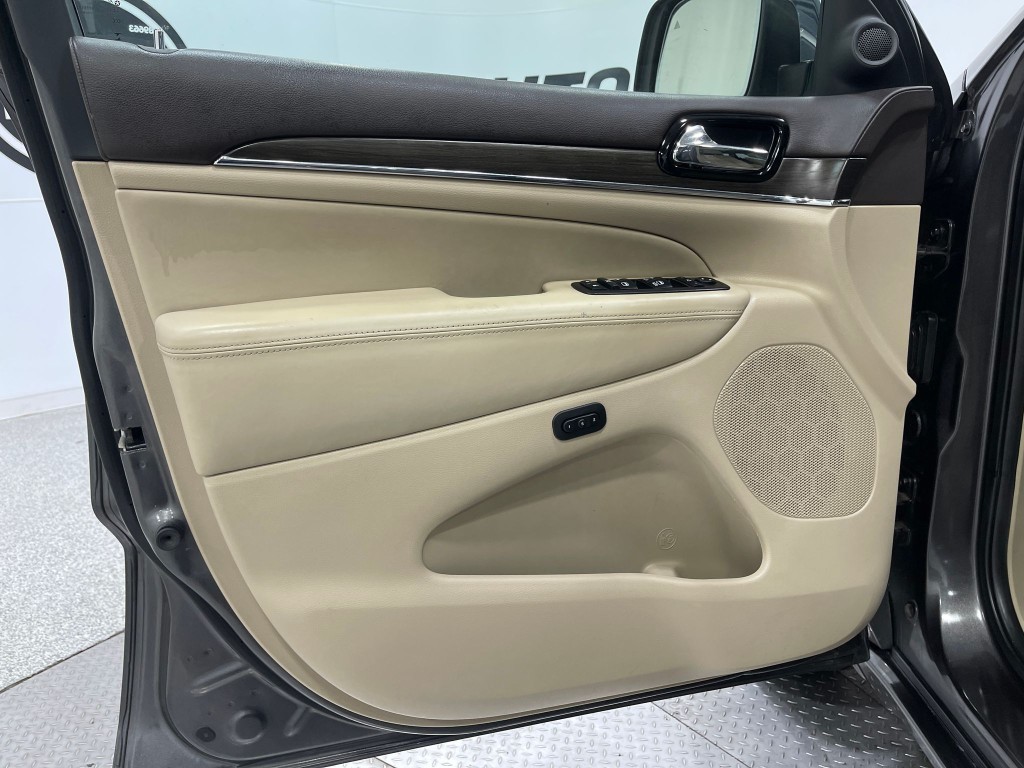 2020 Jeep Grand Cherokee Image 15