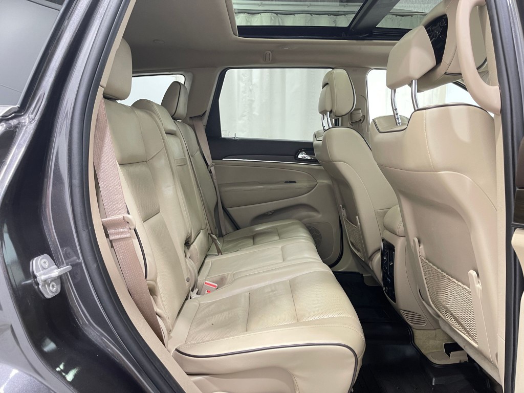 2020 Jeep Grand Cherokee Image 32