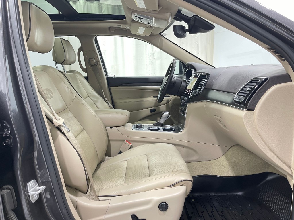 2020 Jeep Grand Cherokee Image 33
