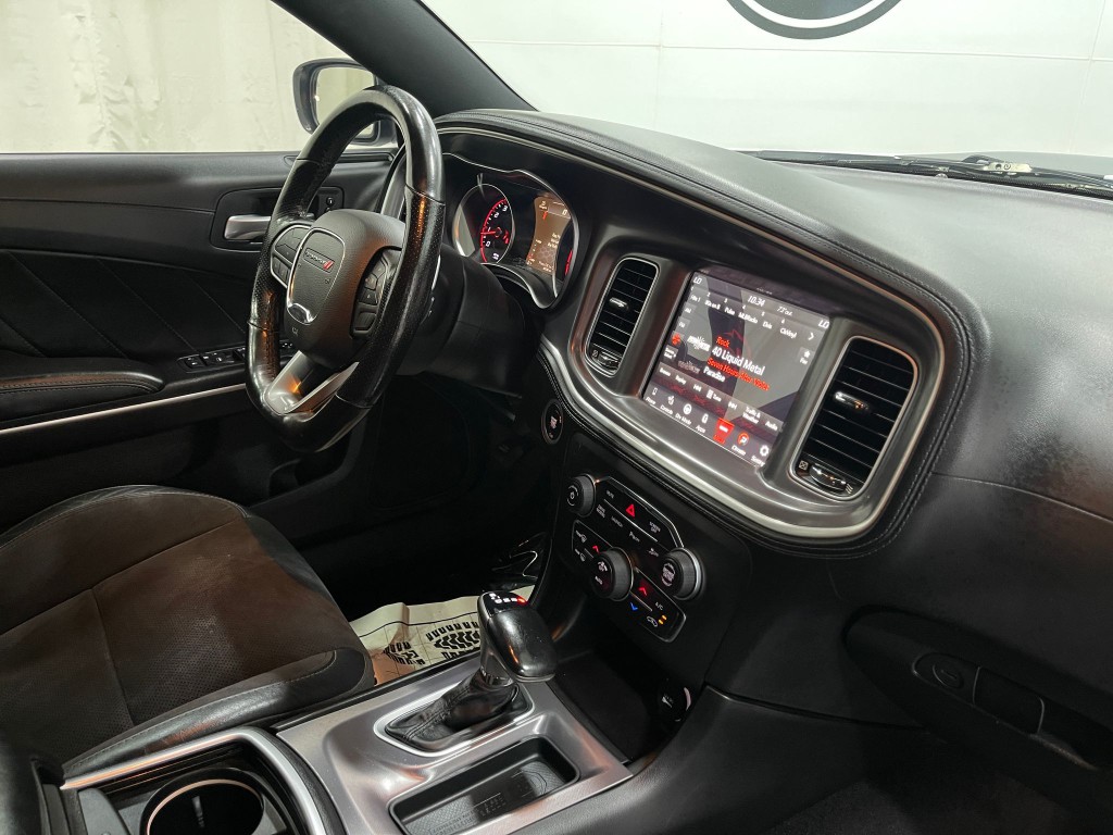 2020 Dodge Charger Image 17