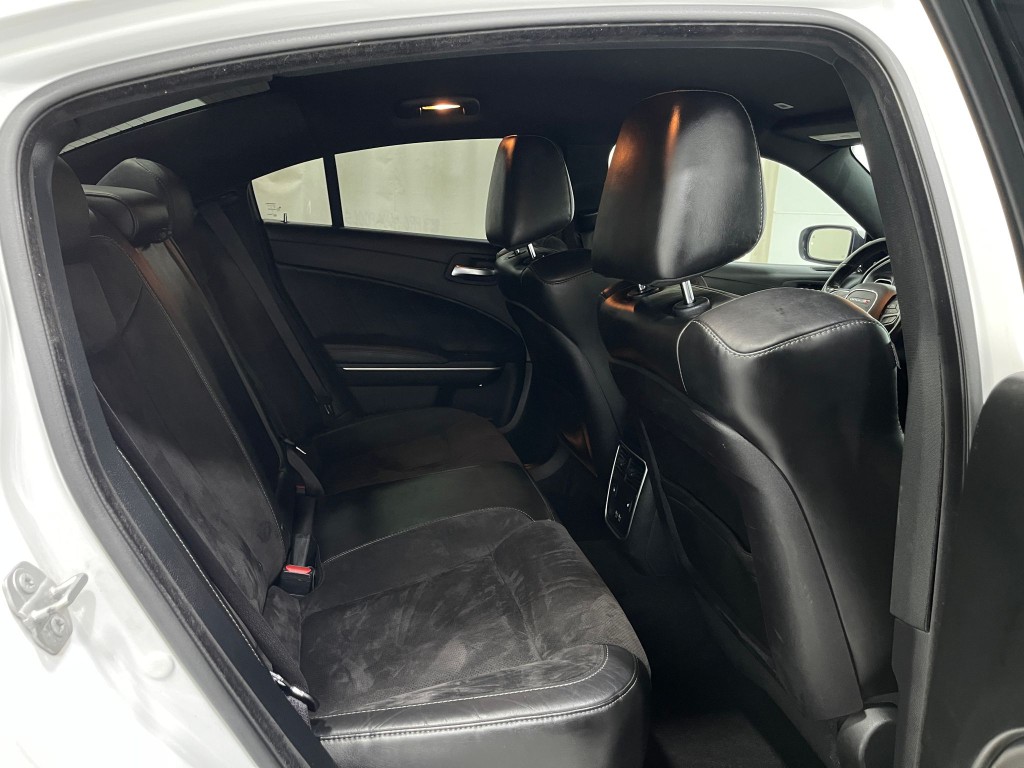 2020 Dodge Charger Image 28