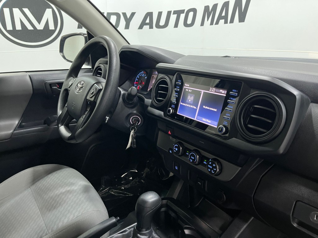 2020 Toyota Tacoma Image 18