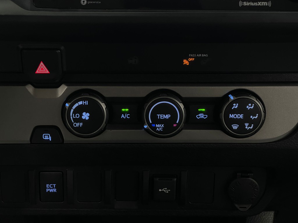 2020 Toyota Tacoma Image 23