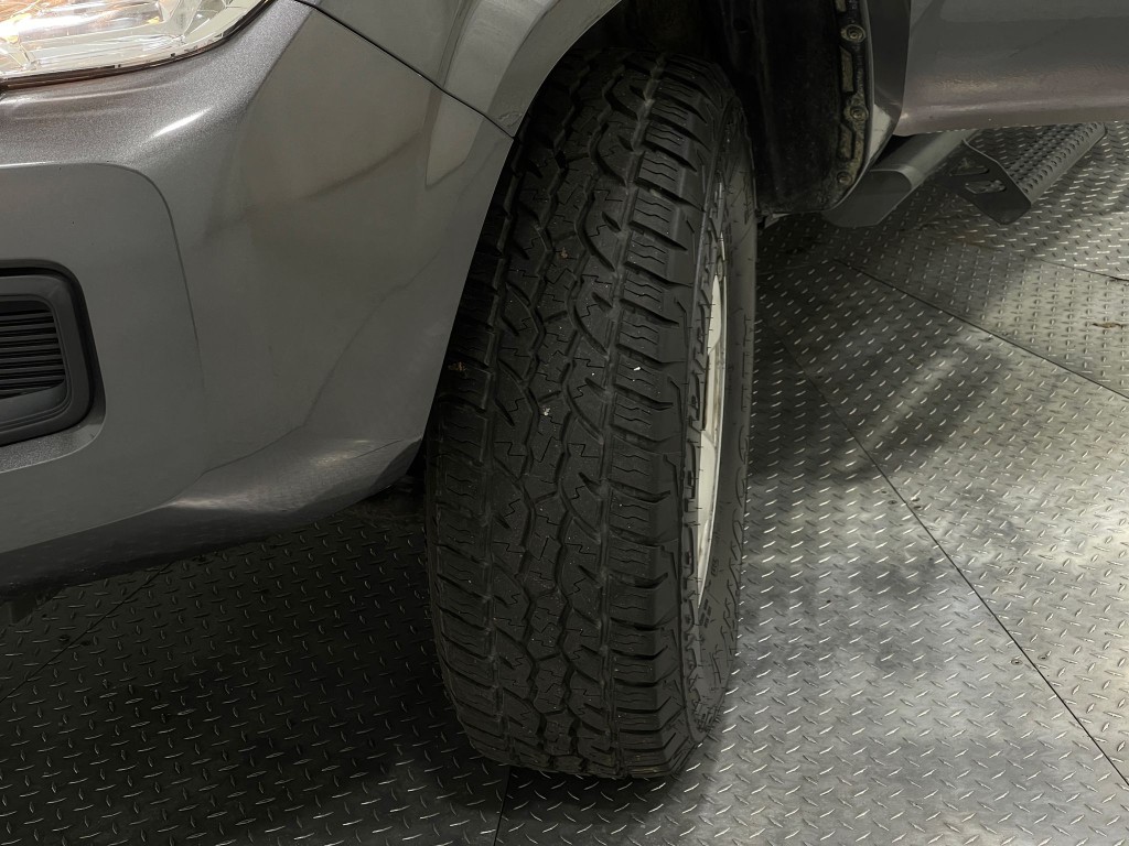 2020 Toyota Tacoma Image 33