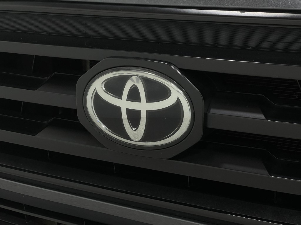 2020 Toyota Tacoma Image 35