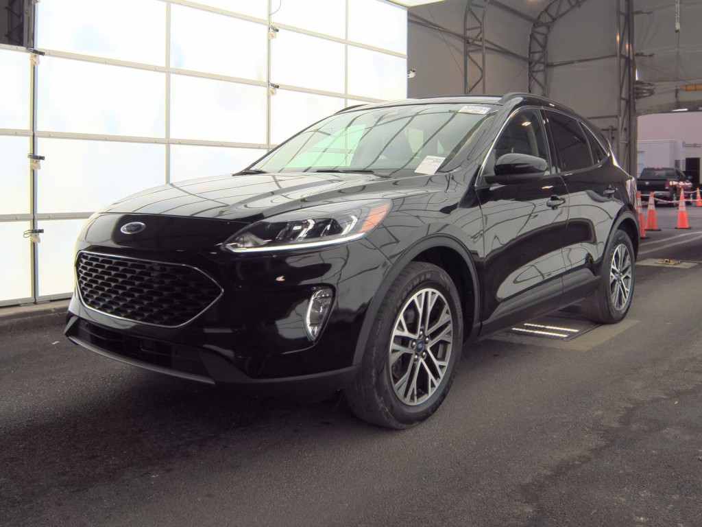 2020 Ford Escape Image 3