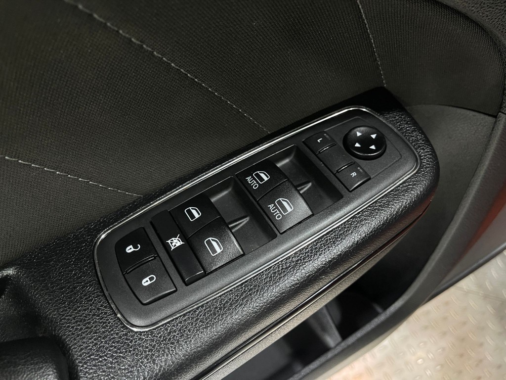 2020 Dodge Charger Image 14