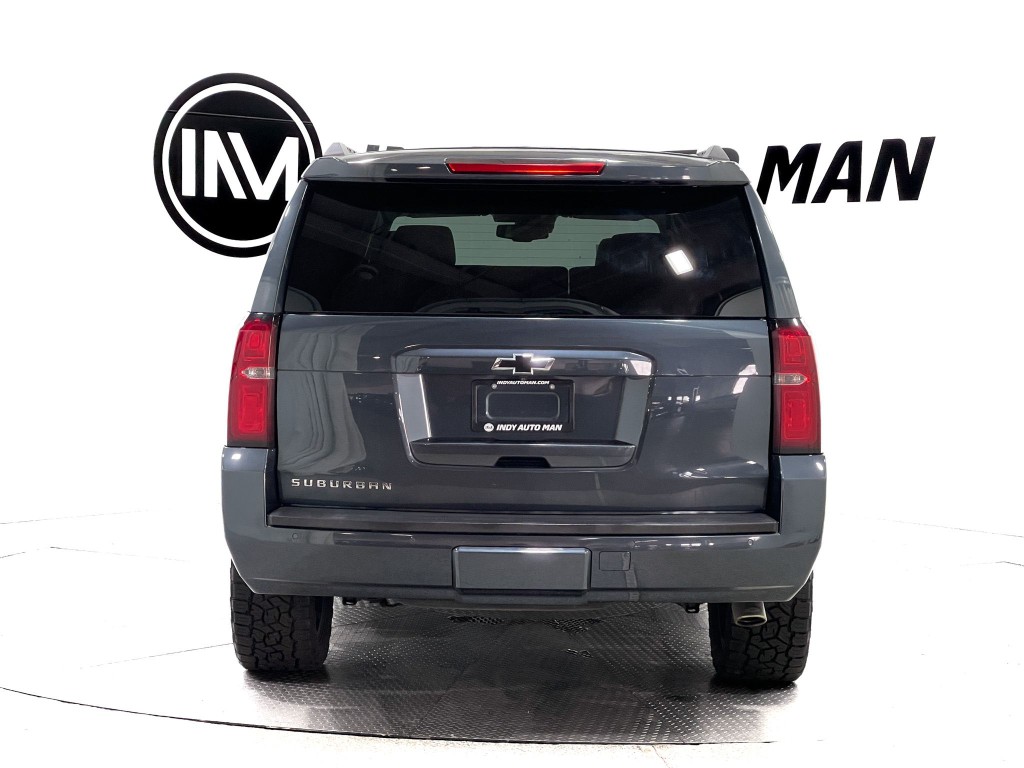 2020 Chevrolet Suburban Image 5