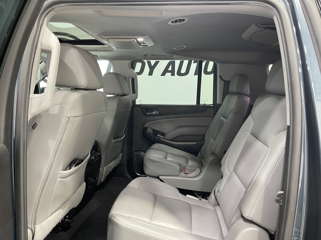 2020 Chevrolet Suburban Image 31