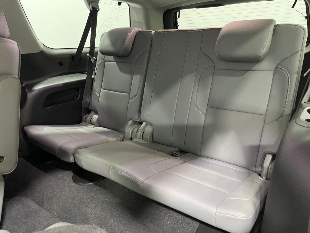 2020 Chevrolet Suburban Image 32