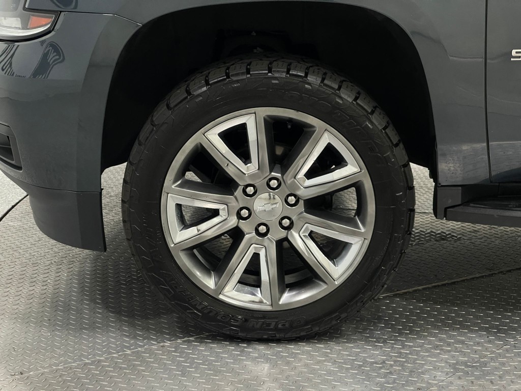 2020 Chevrolet Suburban Image 37