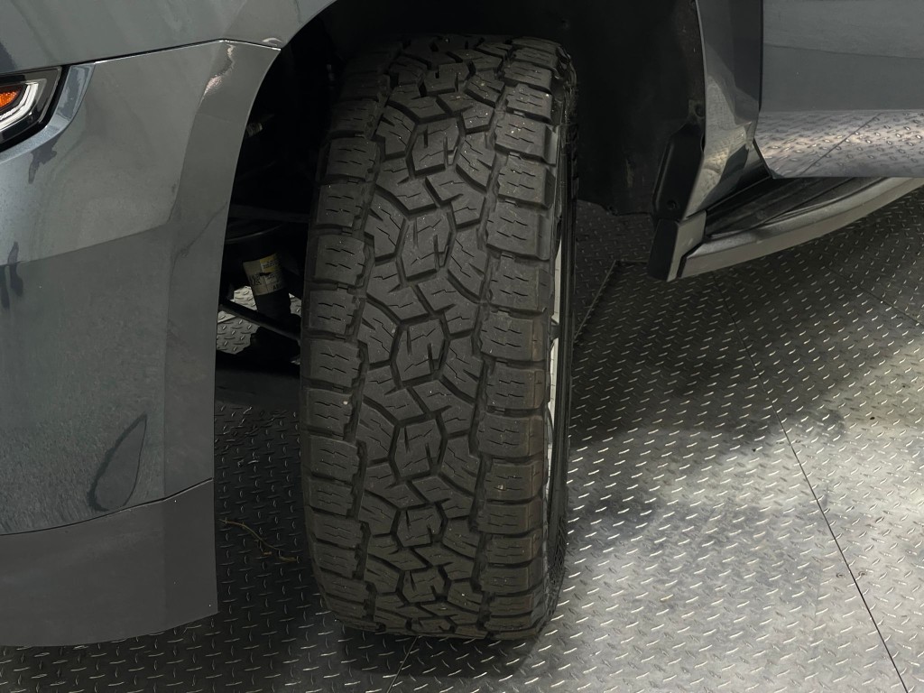 2020 Chevrolet Suburban Image 38