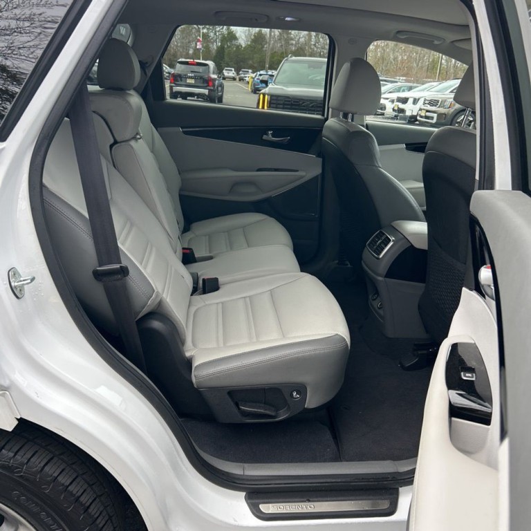 2020 Kia Sorento Image 17