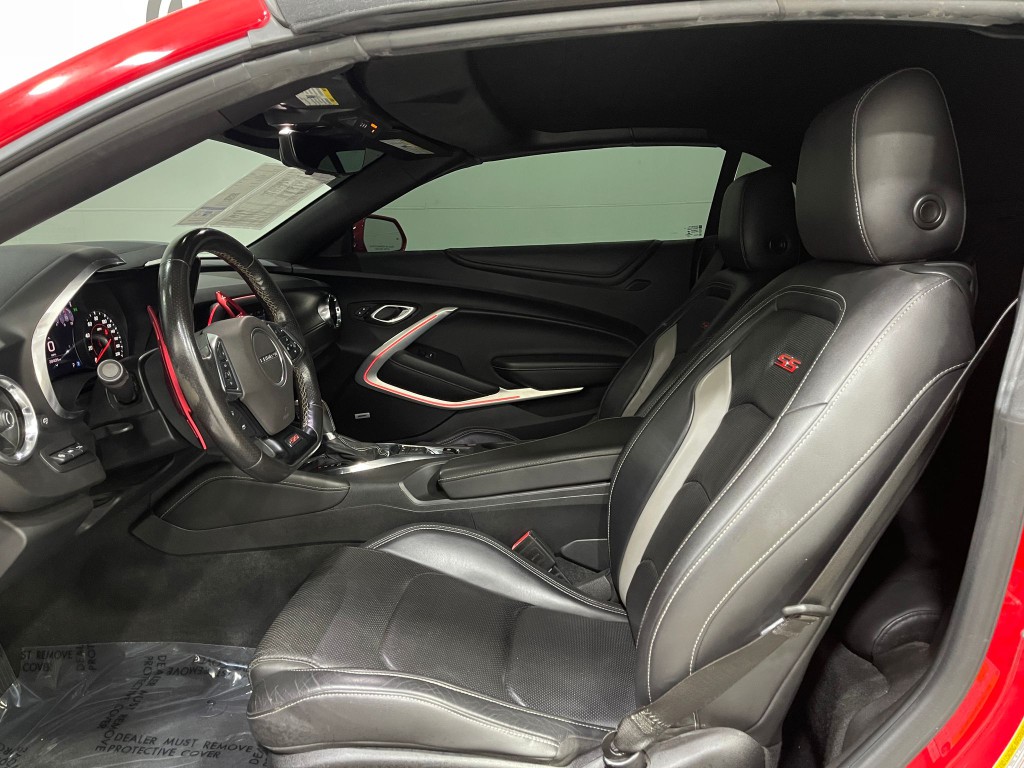 2020 Chevrolet Camaro Image 11