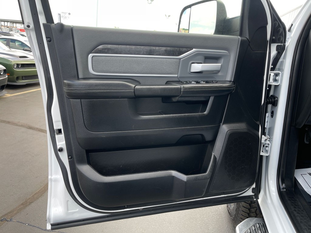 2020 RAM 2500 Image 12