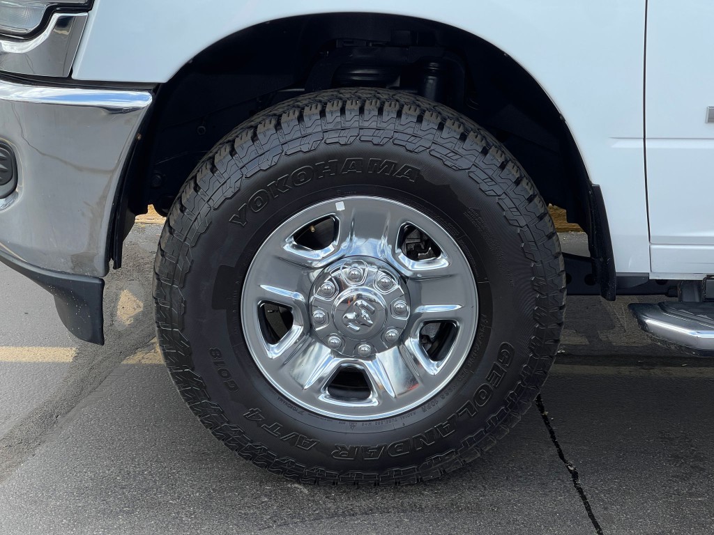 2020 RAM 2500 Image 32