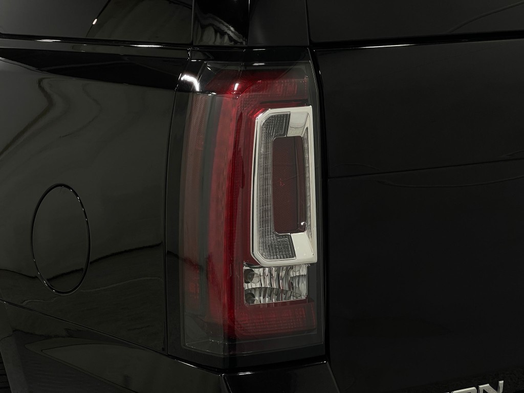 2020 GMC Yukon Image 37