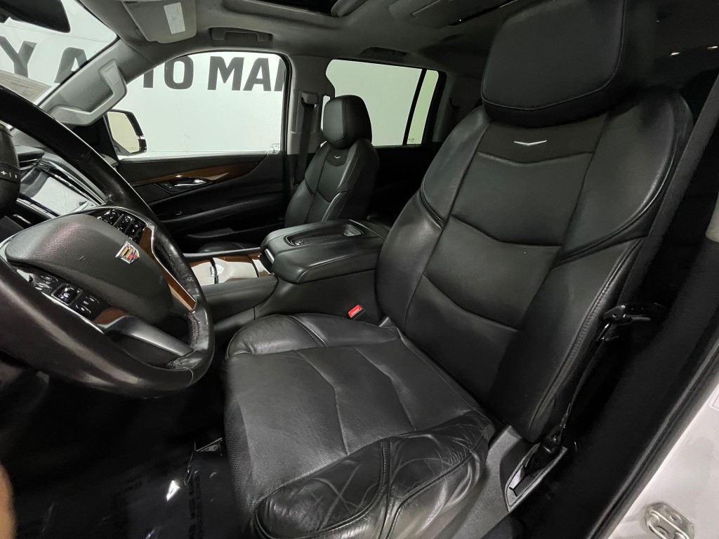 2020 Cadillac Escalade Image 14