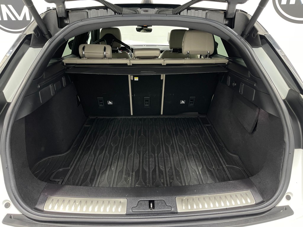 2020 Land Rover Range Rover Image 24
