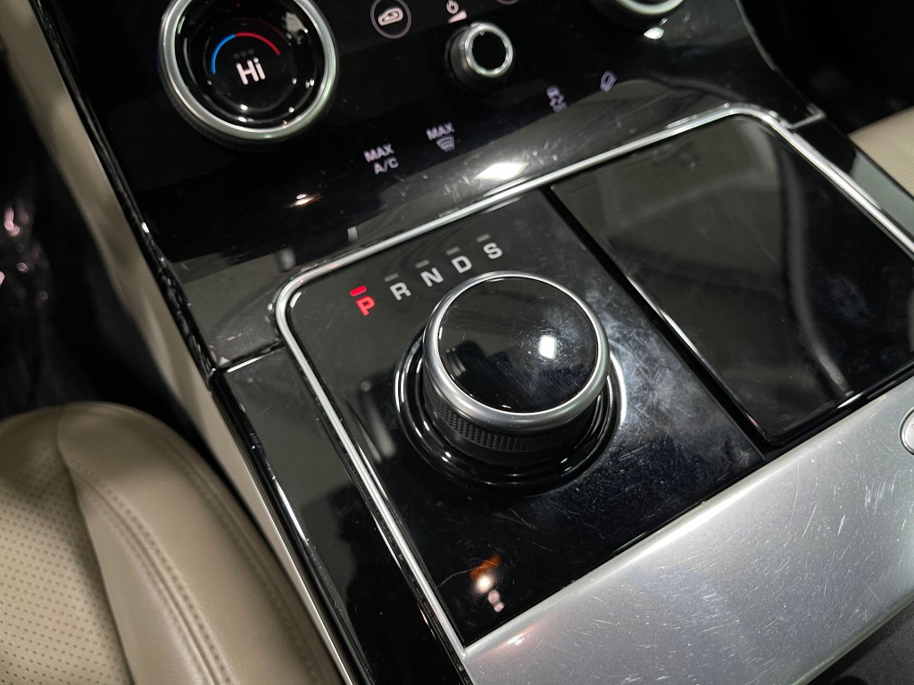 2020 Land Rover Range Rover Image 25