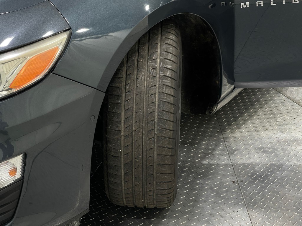 2020 Chevrolet Malibu Image 35