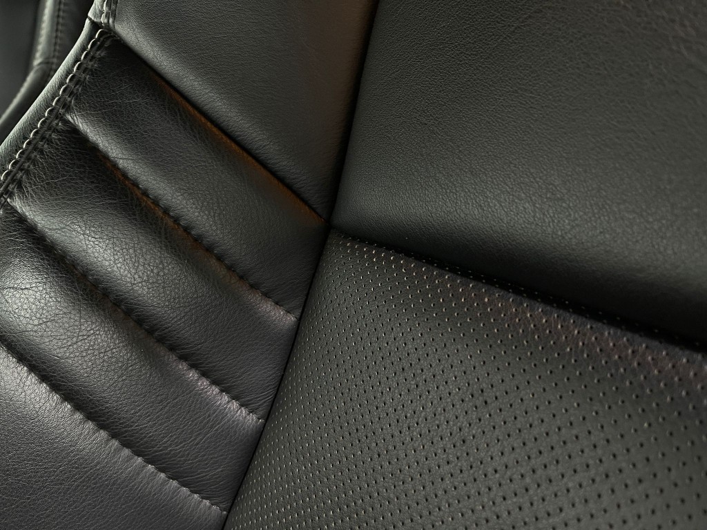 2022 Dodge Challenger Image 17