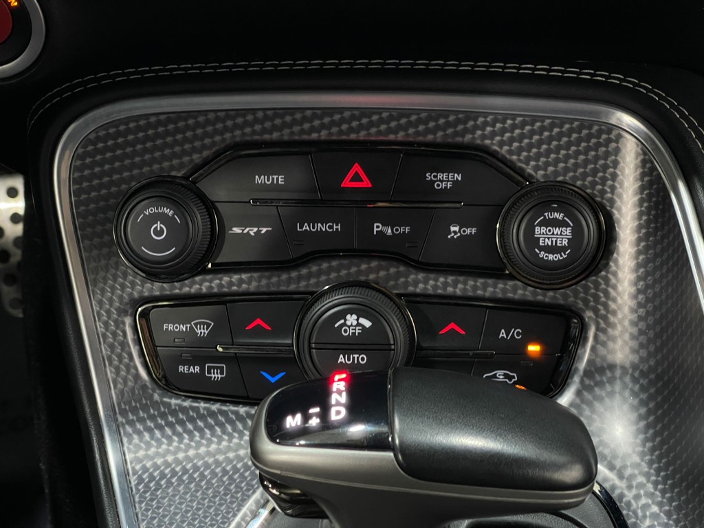 2022 Dodge Challenger Image 24