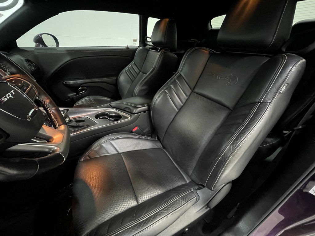 2022 Dodge Challenger Image 13