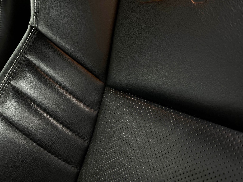 2022 Dodge Challenger Image 16