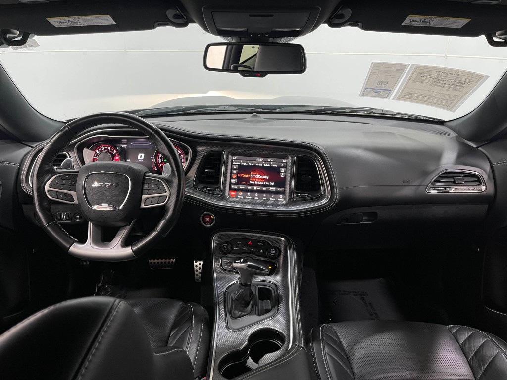 2022 Dodge Challenger Image 17